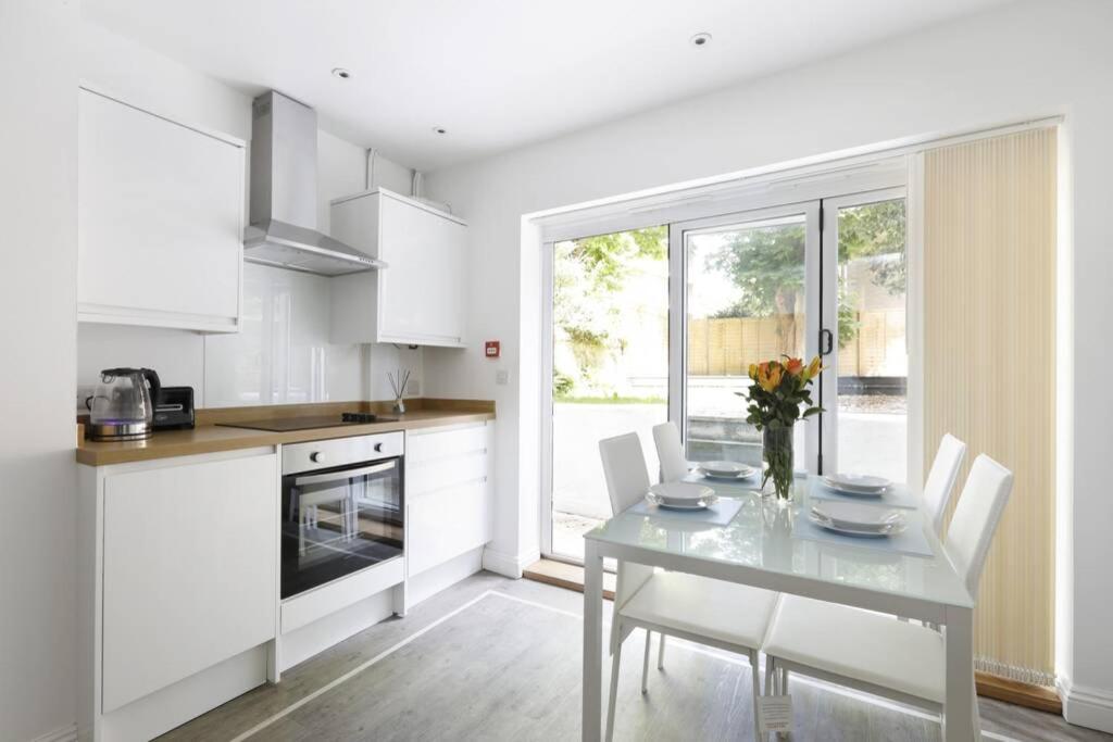 2 Bedrooms Close To The Beach With Garden And Own Entrance ! Brighton Exterior foto