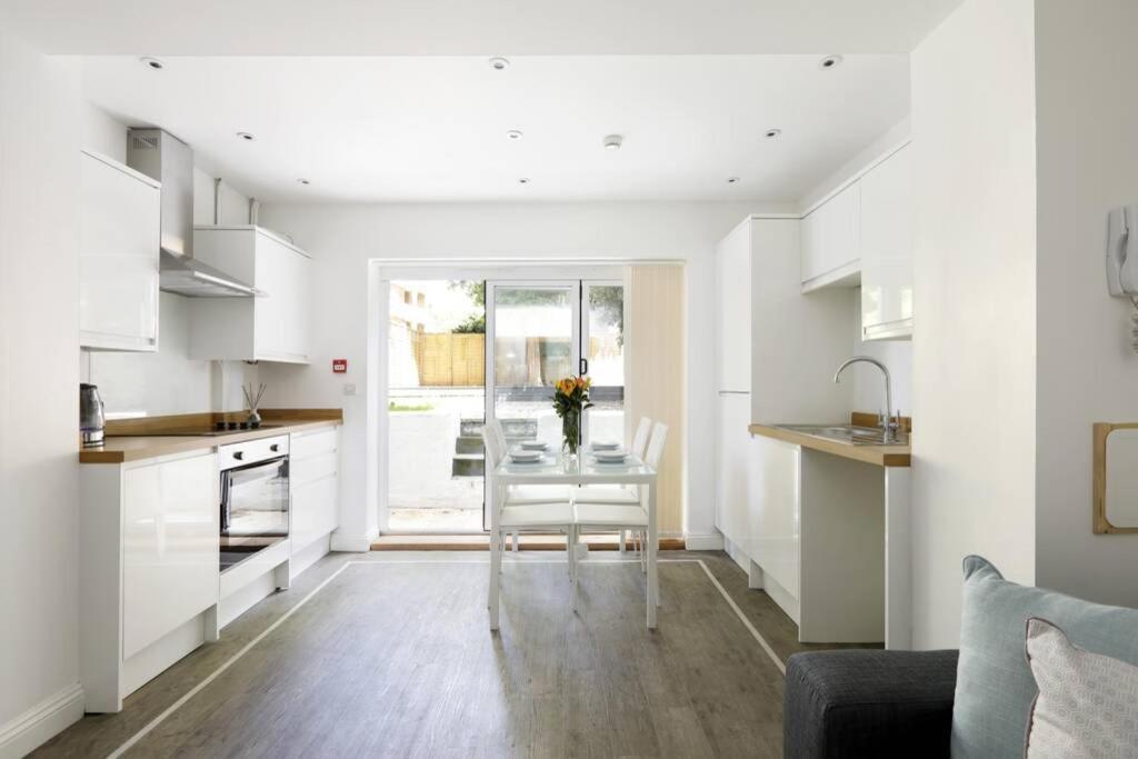 2 Bedrooms Close To The Beach With Garden And Own Entrance ! Brighton Exterior foto