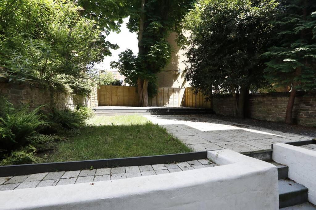 2 Bedrooms Close To The Beach With Garden And Own Entrance ! Brighton Exterior foto